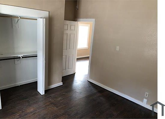 3rd image of 16542A Larchwood Dr #A