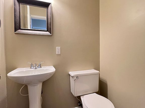 5th image of 7642 Orchard Village Dr