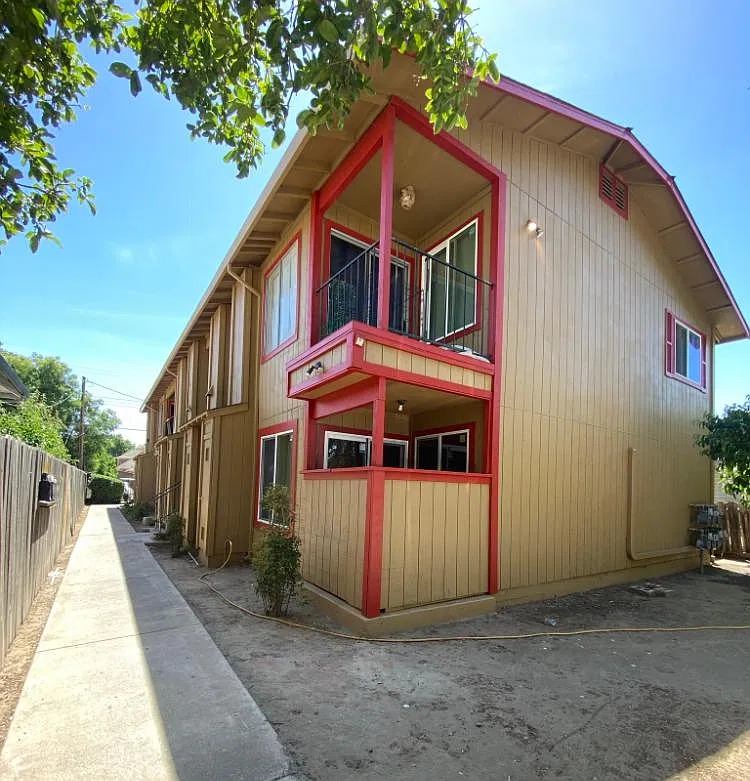 2 bed, 750 sqft, $1,685 — Photo 1