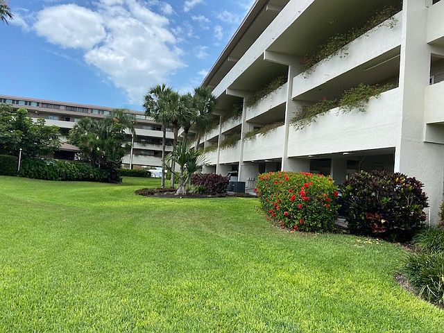 1st image of 9604 Cortez Rd W APT 413