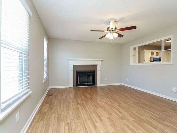 4th image of 1506 Ashlawn Dr