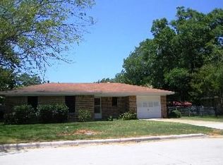 305 N Cherry St, Aubrey, TX 76227
