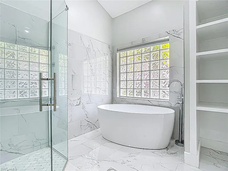 351 Pindo Palm Dr — Photo 22