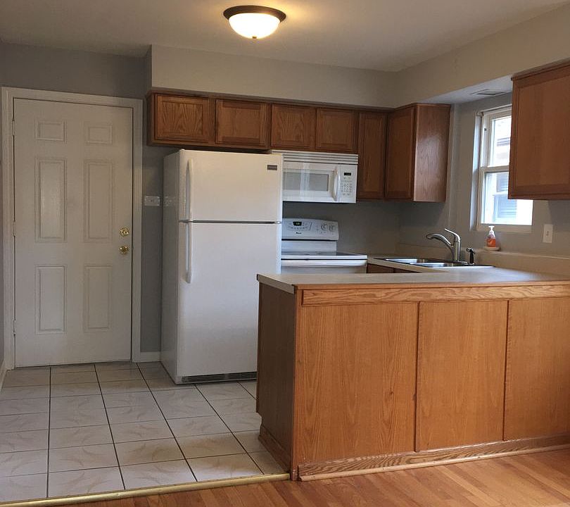 1st image of 10552 S Walden Pkwy