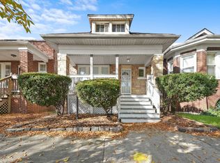 7710 S Rhodes Ave, Chicago, IL 60619