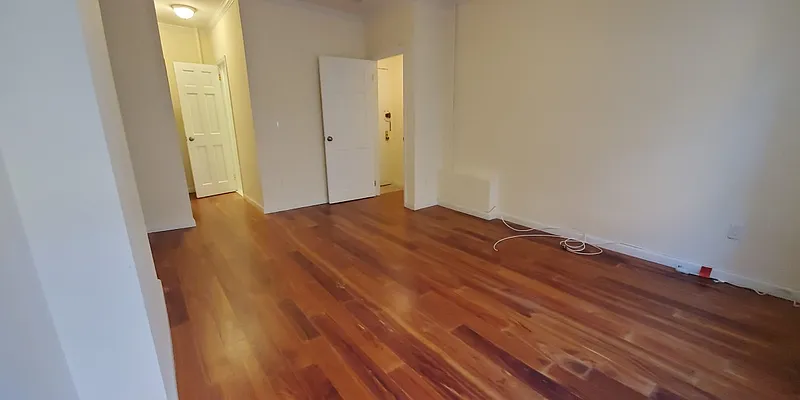 Rented by Manhattan Best Realty, Inc. | media 6