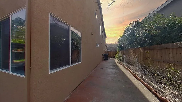 1692 Woodhaven Cir — Photo 5