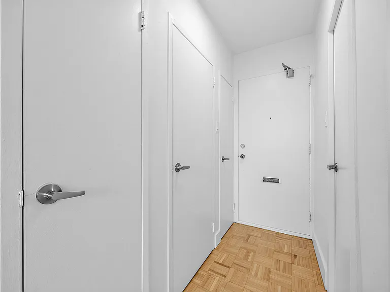 2070 Camilla Rd — Photo 13
