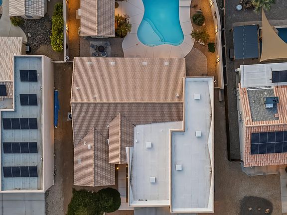 2nd image of 3065 Applewood Dr