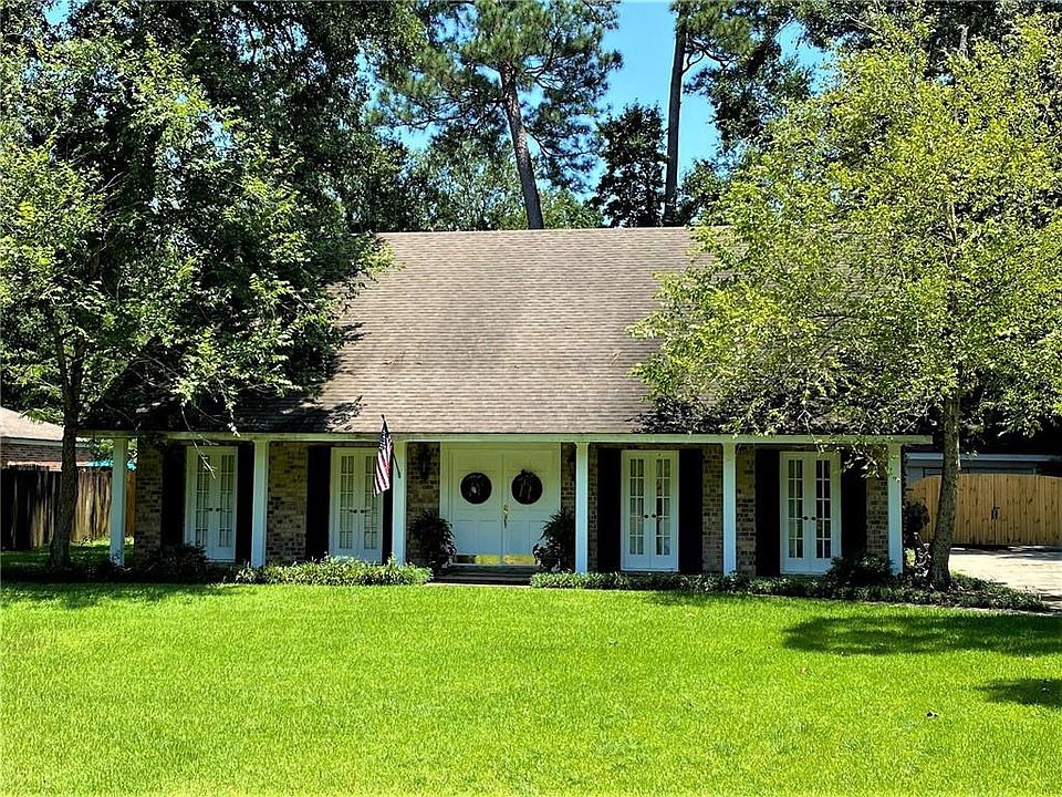 1st image of 213 Nottoway Dr
