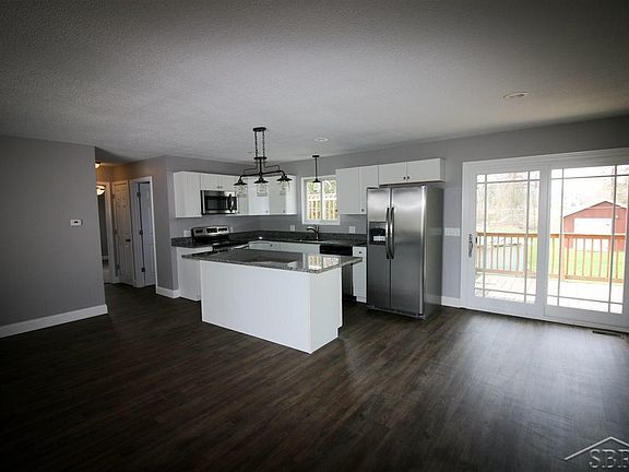 3rd image of 4896 Dorey Dr
