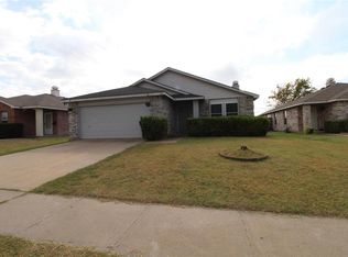 569 Keble Dr, Crowley, TX 76036