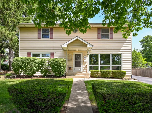 114 W Berkshire Ave, Lombard, IL 60148