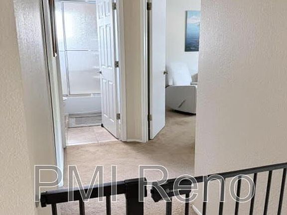 2nd image of 744 Diogenes Dr Room 1