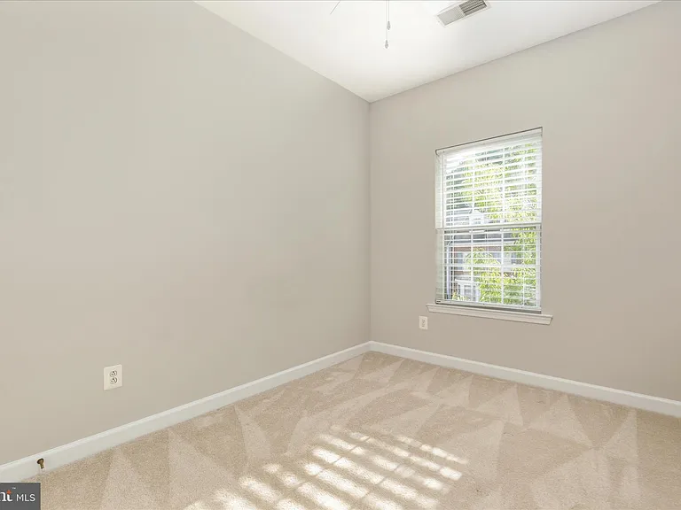 7579 Great Swan Ct — Photo 25