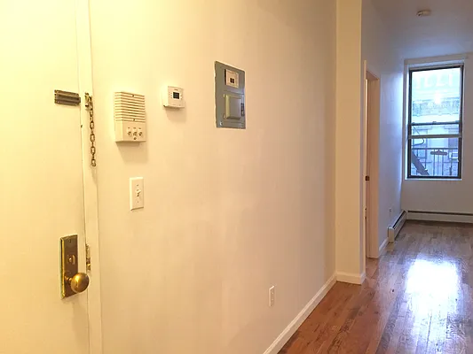 Rented by Sunrise Real Estate | media 12