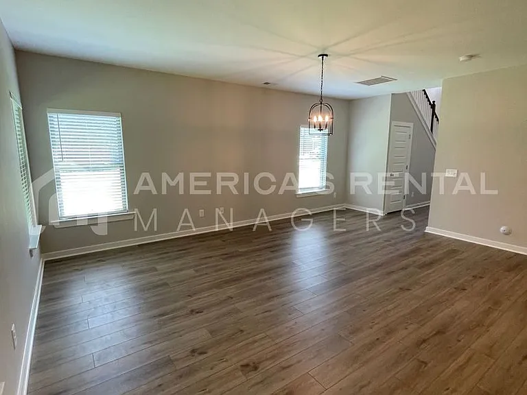 321 Shiloh Creek Dr — Photo 11