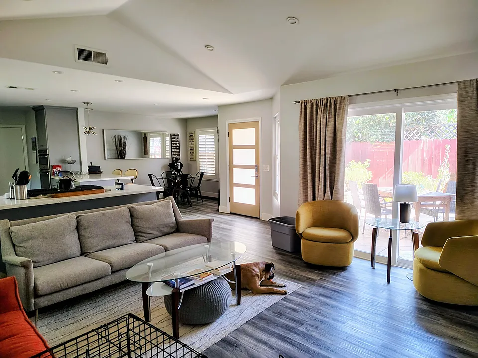 10316 Rancho Carmel Dr