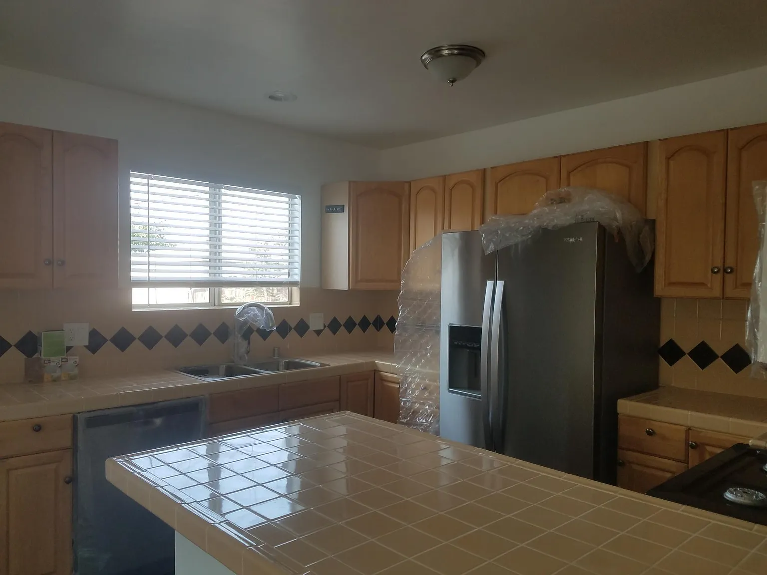 2 bed, 850 sqft, $3,495 — Photo 4
