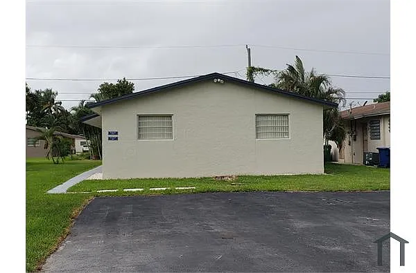 Building Photo - 25430 SW 107th Ave