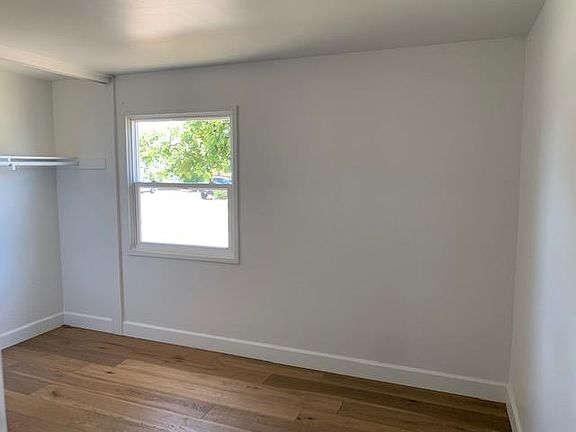 3rd image of 3362 Luna Ave