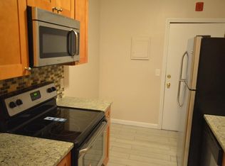 114 Marlborough St #1R, Chelsea, MA 02150