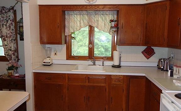 4th image of 127 Westbrook Dr