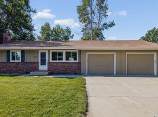 824 Manes Ct, Lincoln, NE 68505