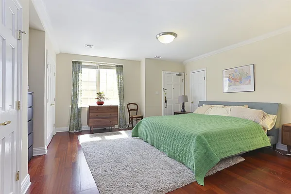 Sold by Corcoran | media 27