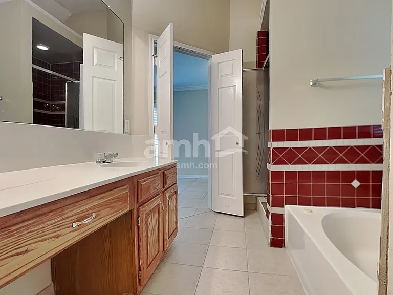 2717 Primrose Ln — Photo 16
