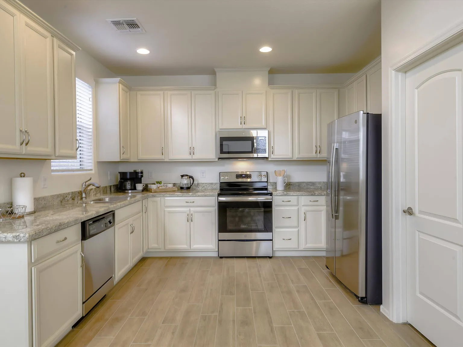 W Encanto Blvd, Goodyear — Photo 4