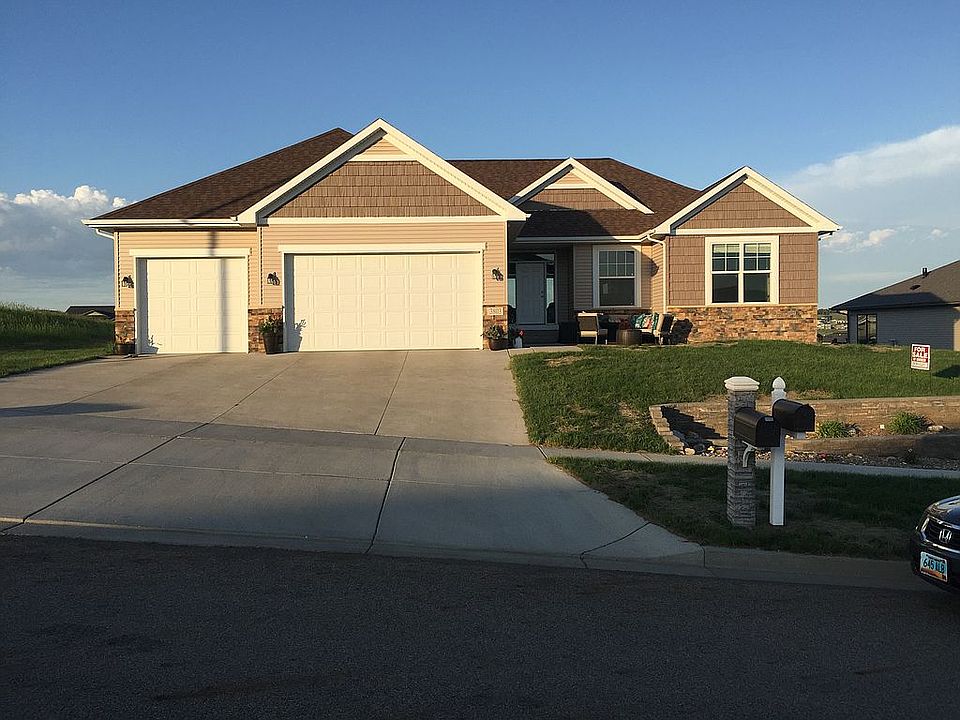 3803 Valley Dr, Bismarck, ND 58503 Zillow