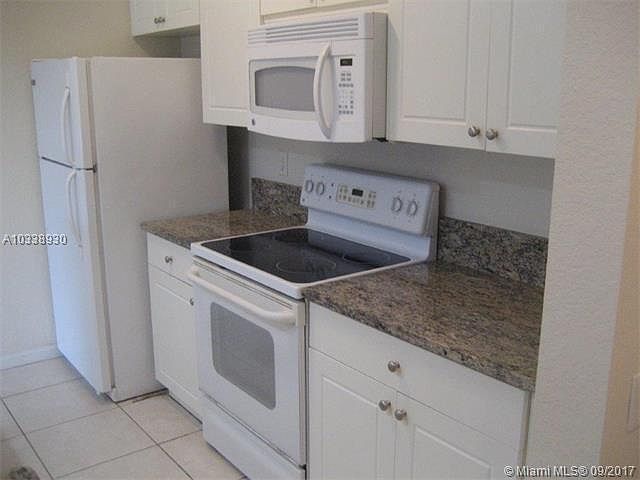 1st image of 4531 Oak Terrace Dr
