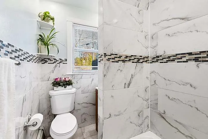 Main bathroom