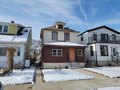2135 S 74th STREET, West Allis, WI, 53219
