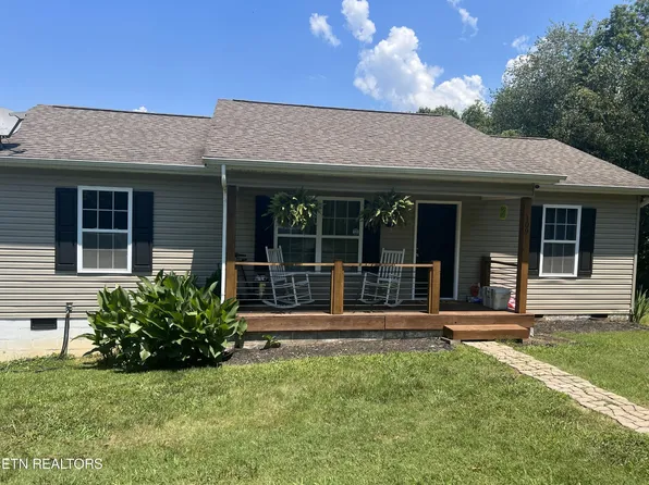 109 Tucker Ln, Friendsville, TN 37737