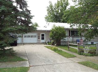 211 2nd Ave S, New Rockford, ND 58356