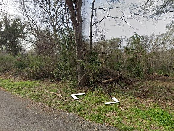 2nd image of 809 W Hamlett St