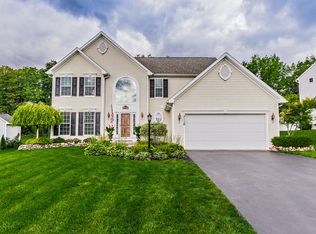 3116 Peacock Cir, Macedon, NY 14502