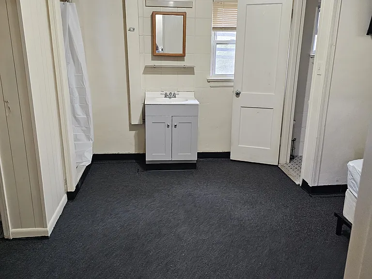 8188 Lee Hwy #9 — Photo 3