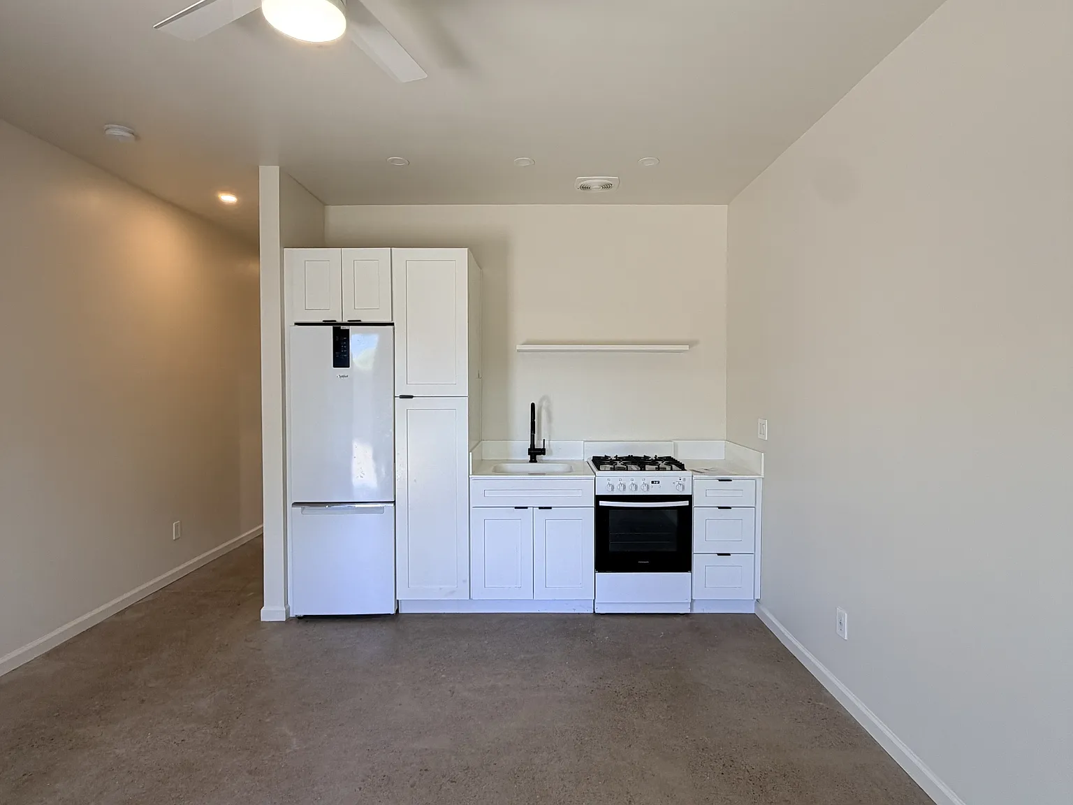 1507 W Keim - Rear — Photo 2
