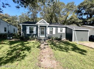 802 Farmer St, Cleveland, MS 38732