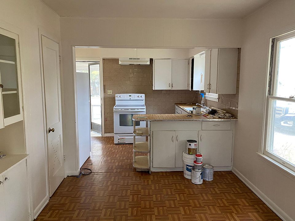 Kitchen and dinning area