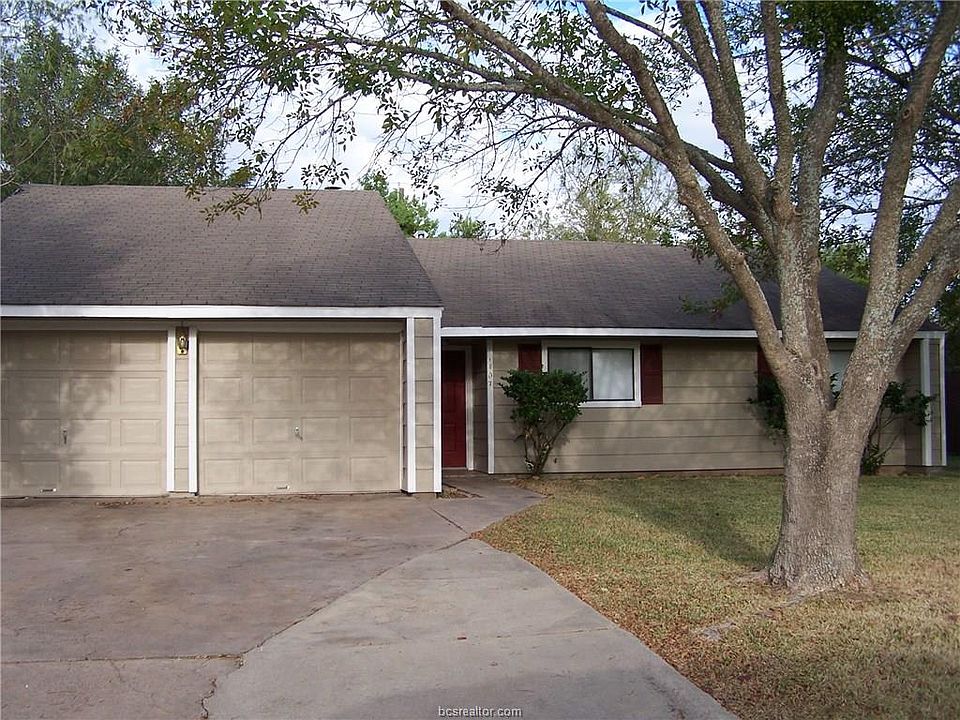 2nd image of 1407 Lemon Tree Ln