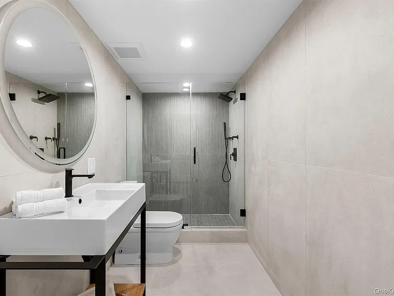 50 South Dr — Photo 32