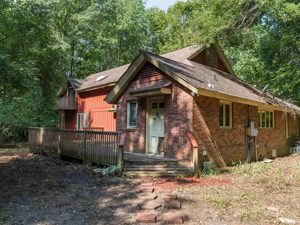 141 Painter Rd, Spartanburg, SC 29302
