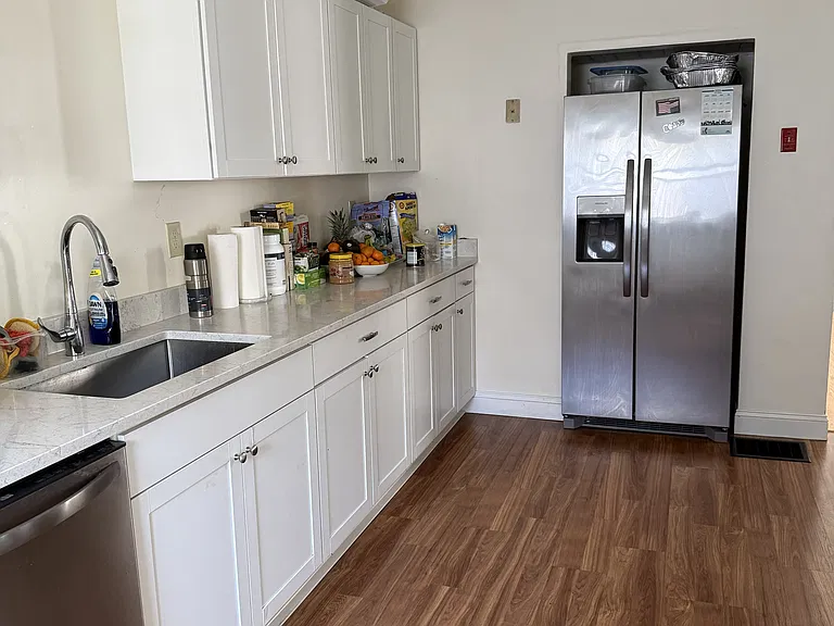 36-38 Marble St #36 — Photo 6