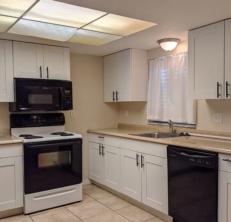 2 bed, 2.0 bath, 935 sqft, $1,750 — Photo 4