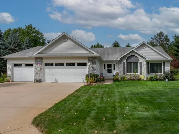 53199 Pine Brook Dr, Bristol, IN 46507