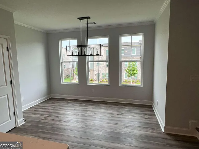 327 Maltibie Dr — Photo 8